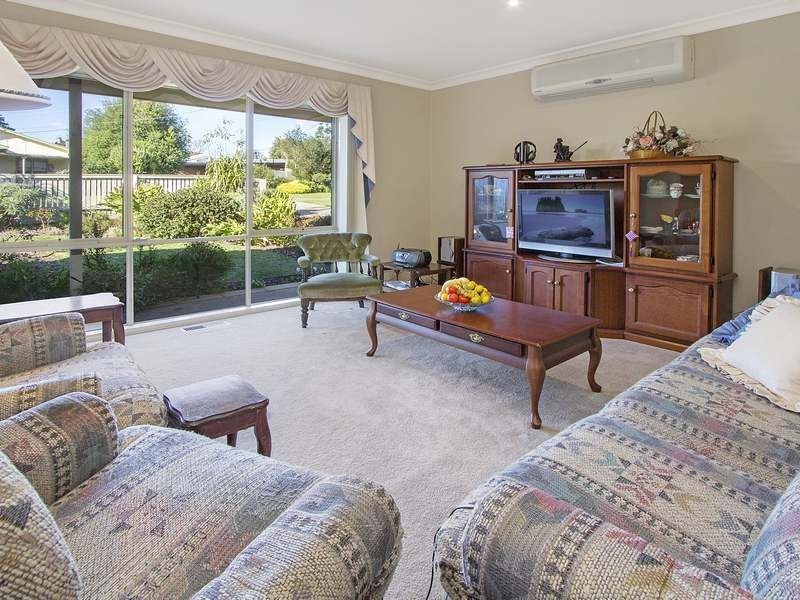 3,86 First Avenue, Rosebud VIC 3939