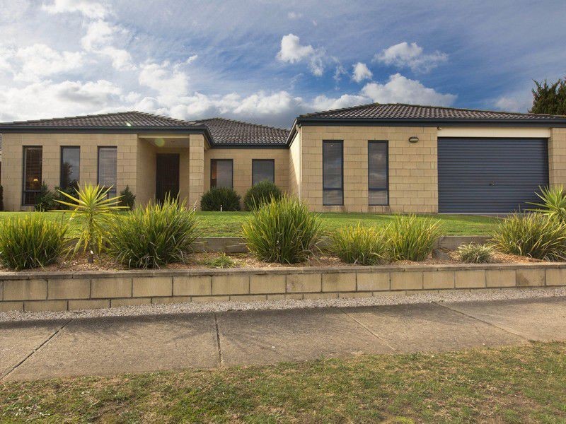 38 Samantha Drive, Mornington VIC 3931