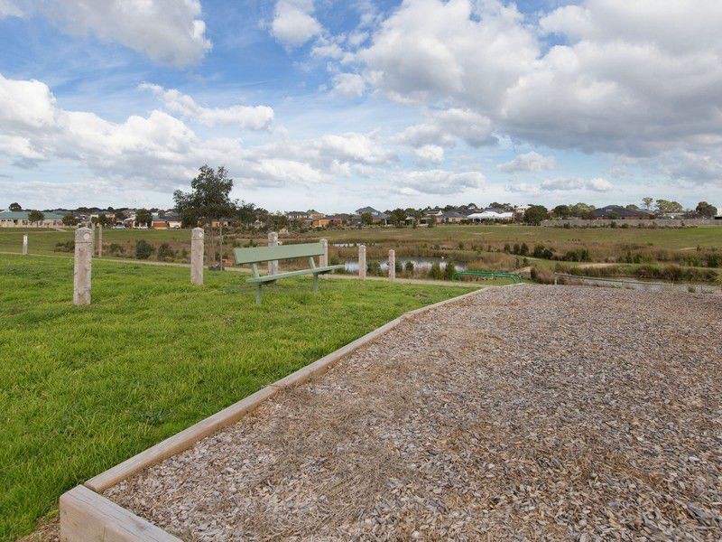 38 Samantha Drive, Mornington VIC 3931