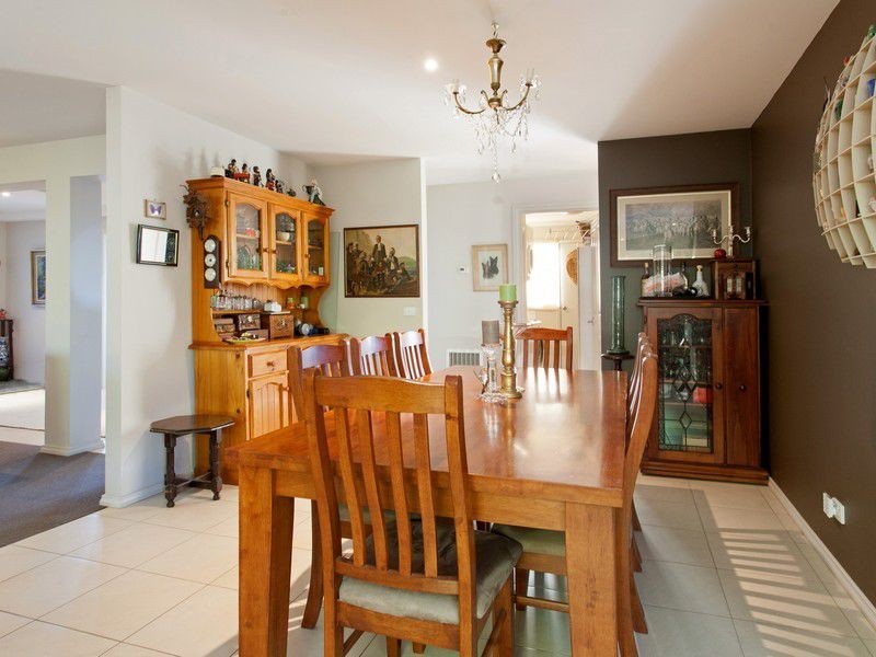 13 Josie Place, Rosebud VIC 3939