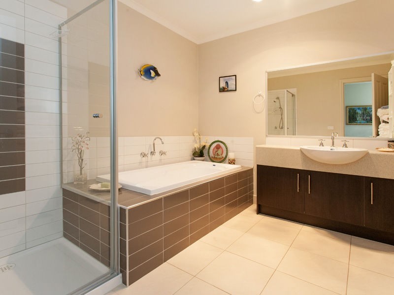 13 Josie Place, Rosebud VIC 3939