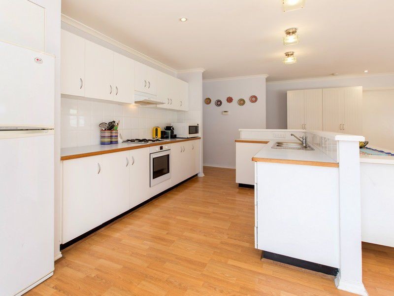 13 Noah Close, Mornington VIC 3931