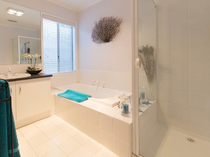 13 Noah Close, Mornington VIC 3931