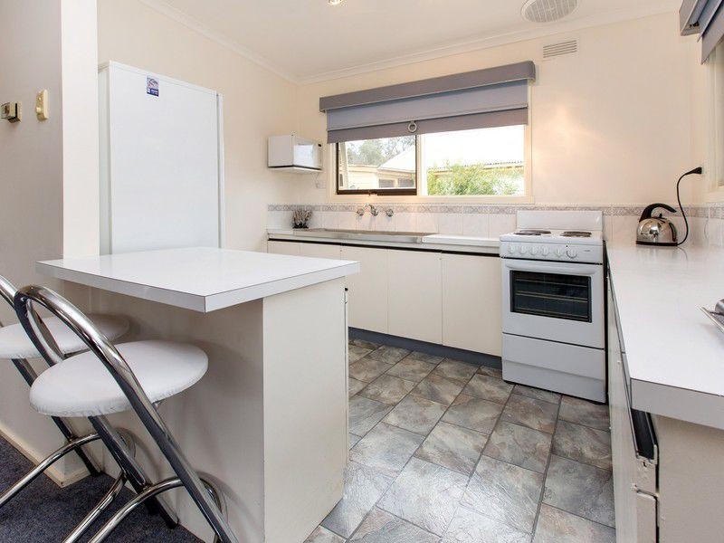 9-11 Seabrook Avenue, Rosebud VIC 3939