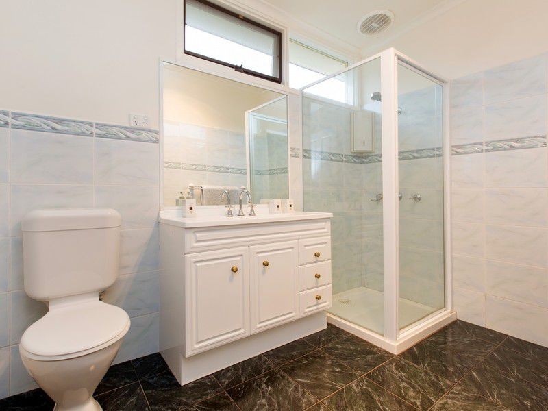 9-11 Seabrook Avenue, Rosebud VIC 3939