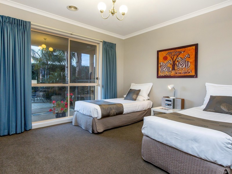 17 Jackson Way, Dromana VIC 3936