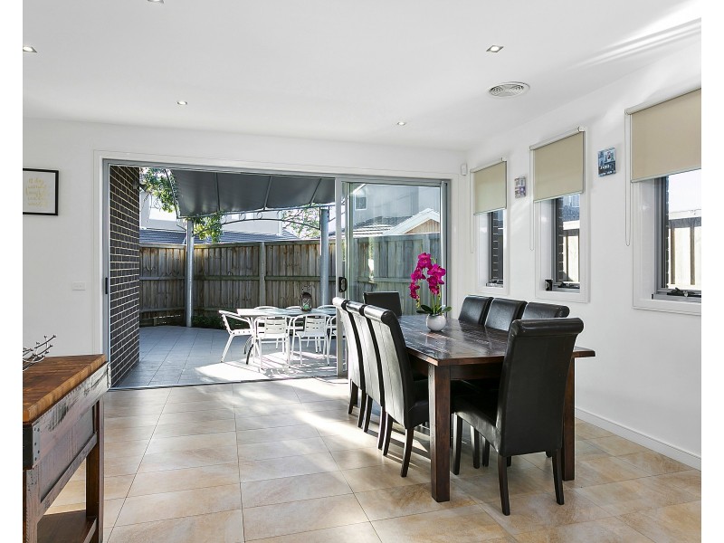 1/10 Charles Street, Dromana VIC 3936