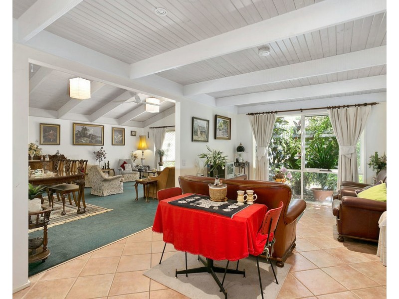 16 Wakool Ave, Rosebud VIC 3939