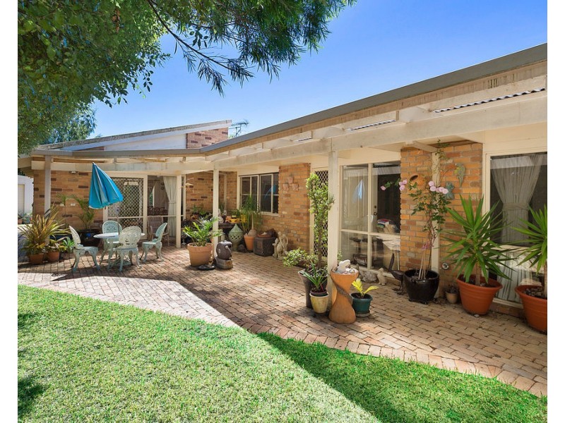 16 Wakool Ave, Rosebud VIC 3939