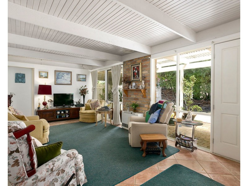 16 Wakool Ave, Rosebud VIC 3939