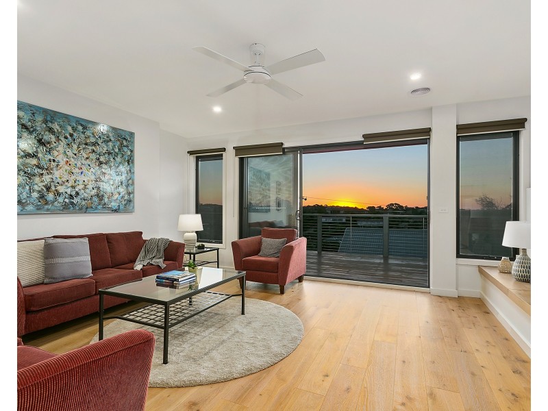 15 Golf Pde, Rye VIC 3941