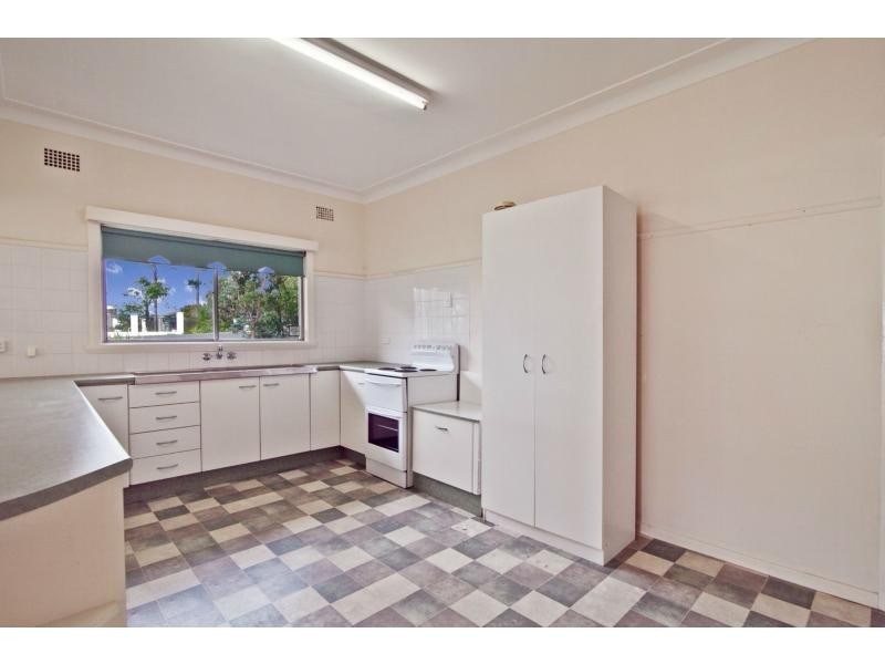 6 Sapphire Crescent, Sapphire Beach NSW 2450