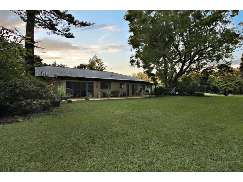 221 Braford Drive, Bonville NSW 2441