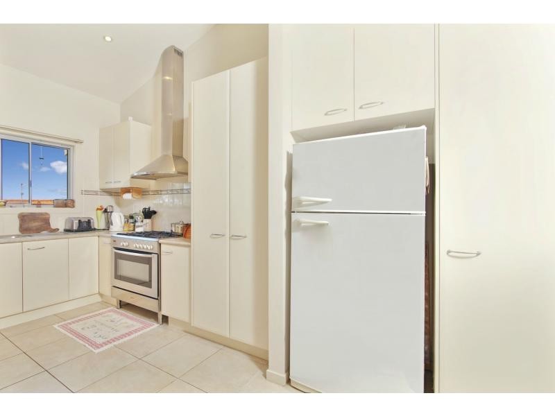 8 McPhee Close, Woolgoolga NSW 2456