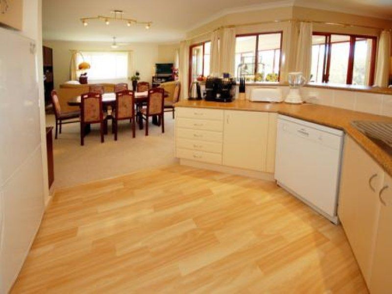 17 Gresham Drive, Woolgoolga NSW 2456