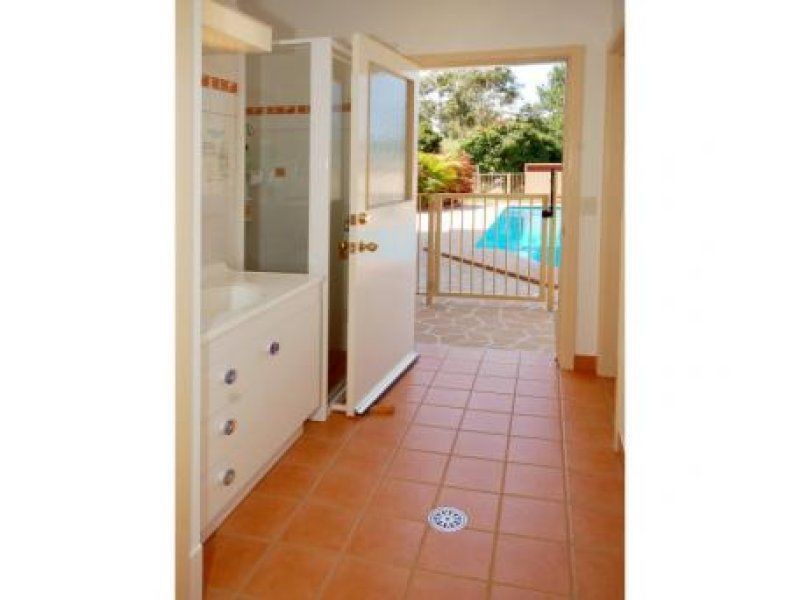17 Gresham Drive, Woolgoolga NSW 2456