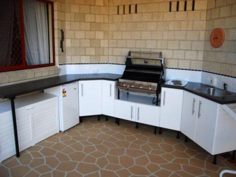 17 Gresham Drive, Woolgoolga NSW 2456