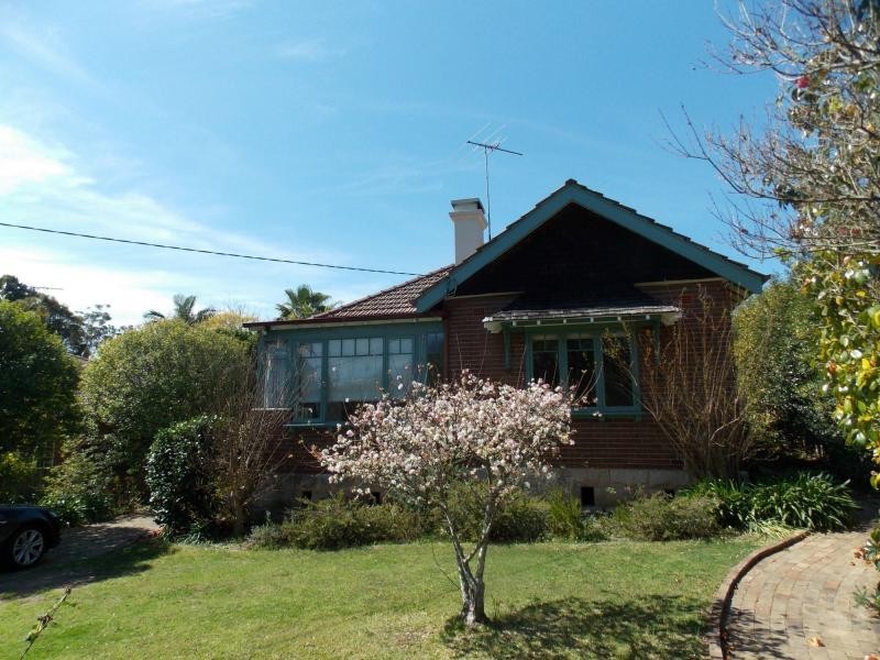 15 Gilroy Road, Turramurra NSW 2074