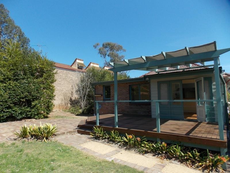 15 Gilroy Road, Turramurra NSW 2074
