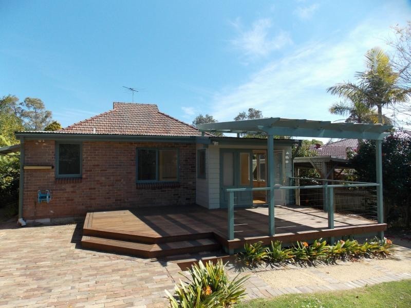 15 Gilroy Road, Turramurra NSW 2074