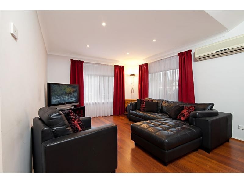 Villa 1/100 West High Street, Coffs Harbour NSW 2450