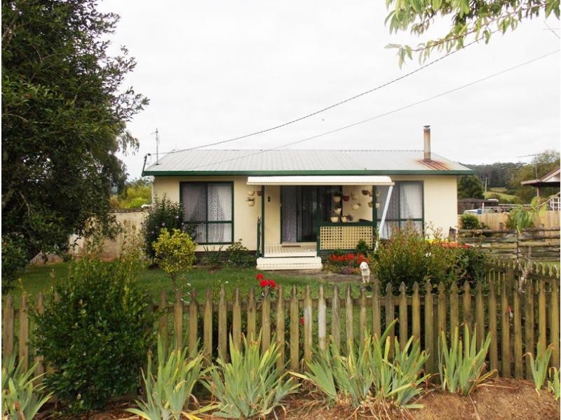 7 Stanley Street, Lowanna NSW 2450