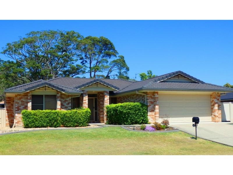 24 Adelines Way, Coffs Harbour NSW 2450