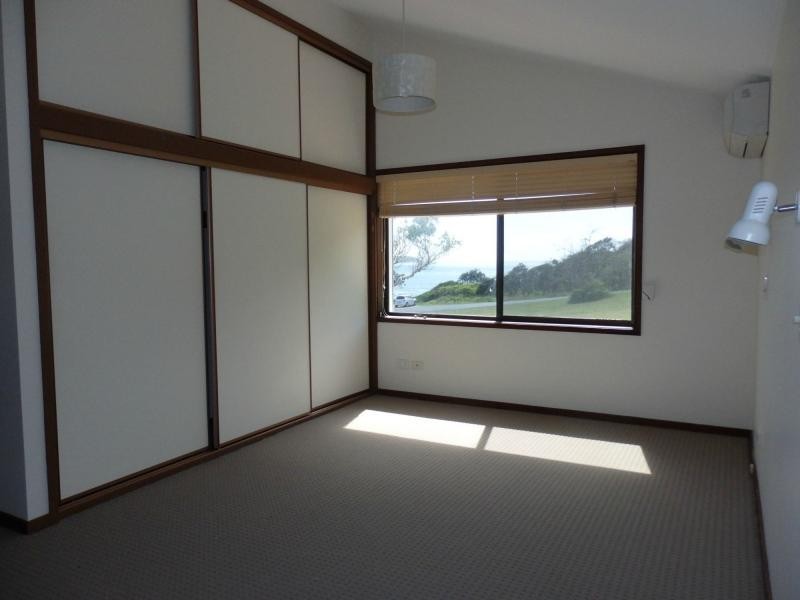 2/41 Ocean View Crescenet, Emerald Beach NSW 2456