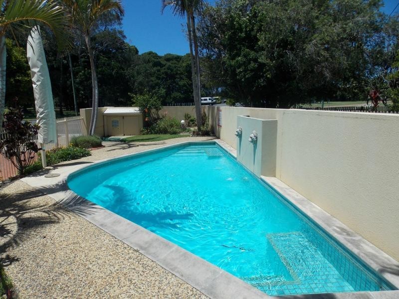 Villa 4/23 Ocean Parade, Coffs Harbour NSW 2450