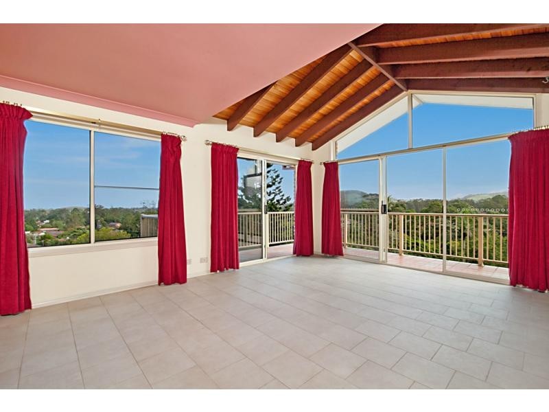31 Perry Drive, Coffs Harbour NSW 2450