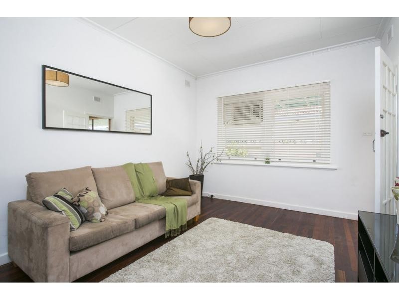 3/15 Waymouth Avenue, Glandore SA 5037