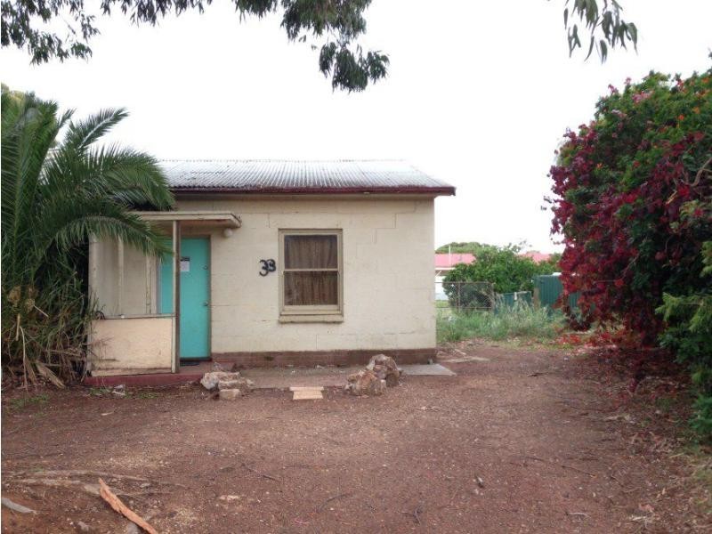33 Secombe Street, Elizabeth Grove SA 5112