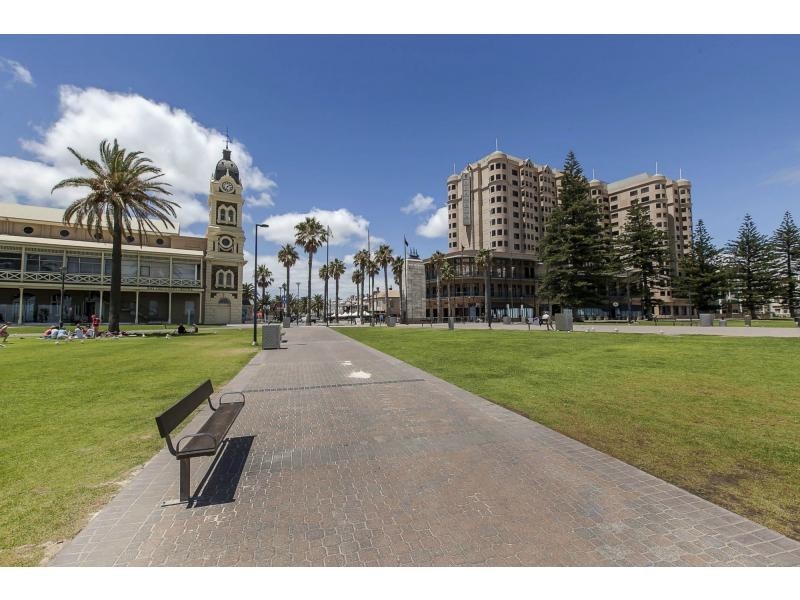 26 & 25/18 Moseley Street, Glenelg SA 5045