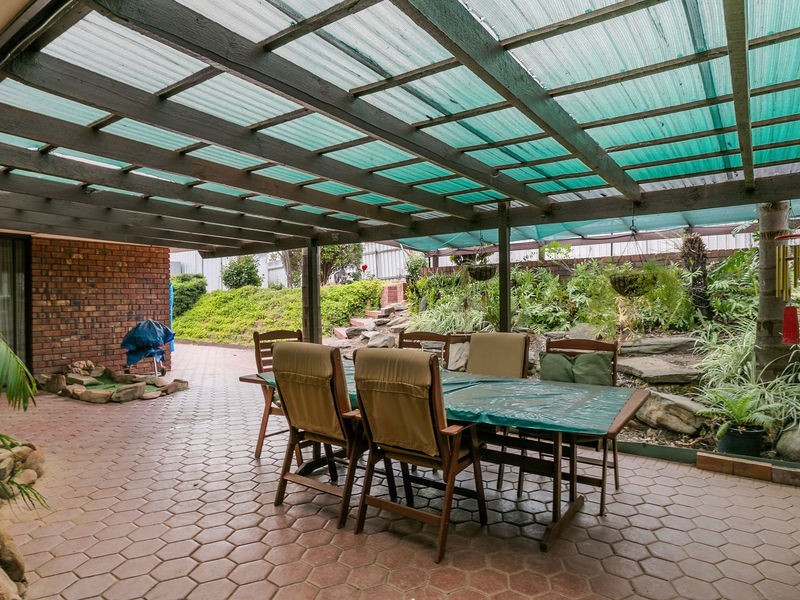 12 Spruce Avenue, Aberfoyle Park SA 5159