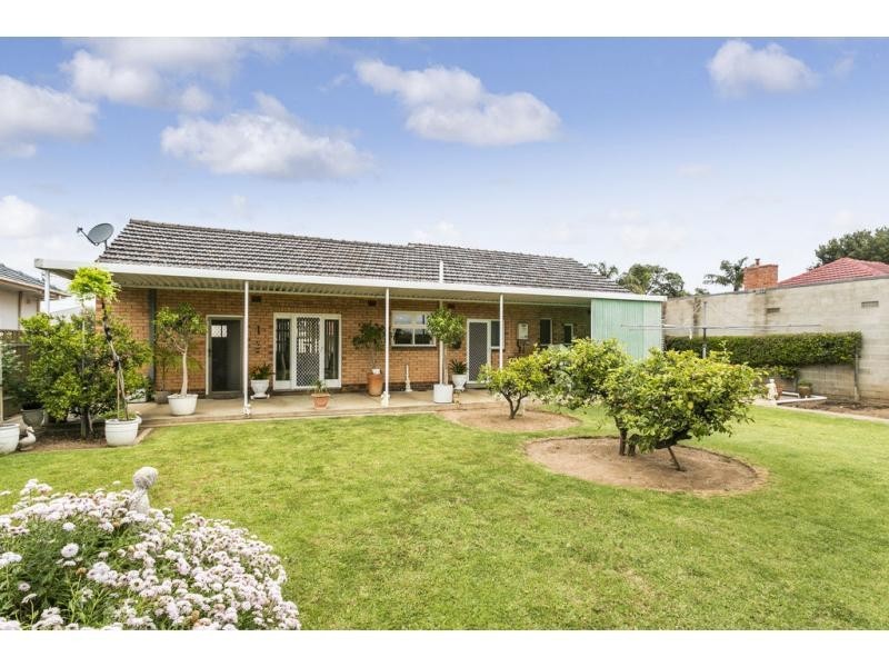 94 Oaklands Road, Glengowrie SA 5044