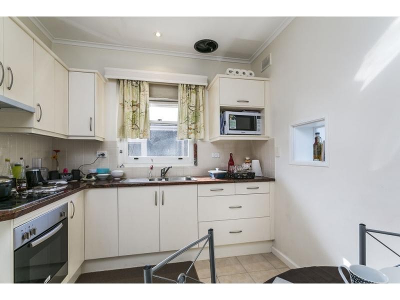 4/13 Waymouth Avenue, Glandore SA 5037