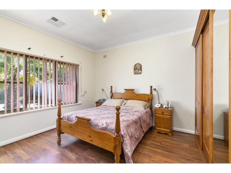 1 Ruthven Avenue, Glandore SA 5037