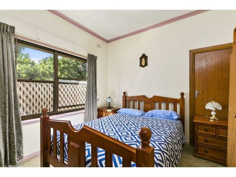 1 Ruthven Avenue, Glandore SA 5037