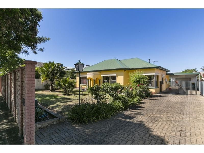1 Ruthven Avenue, Glandore SA 5037