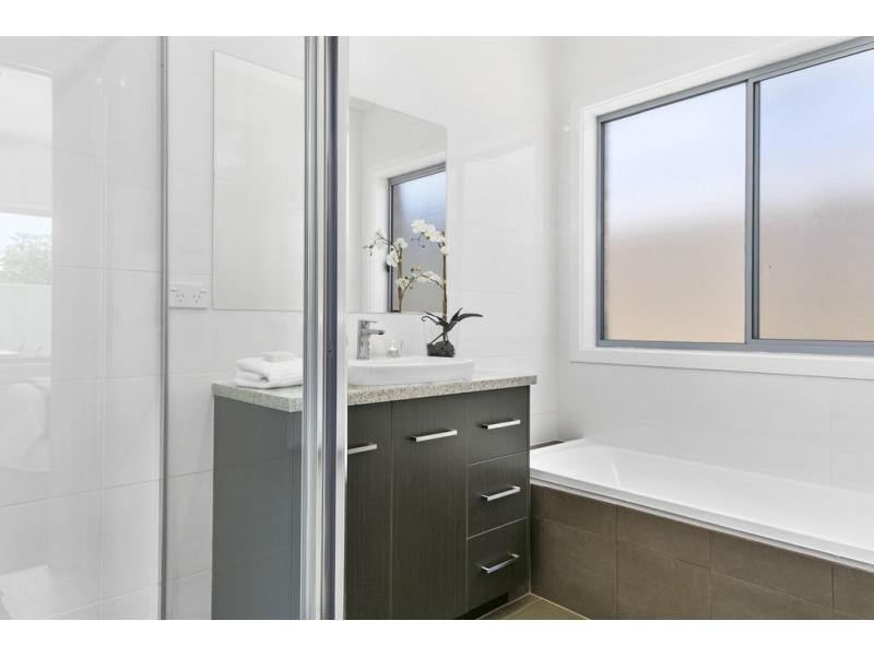 4A Park Street, Glandore SA 5037