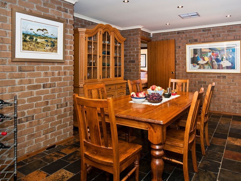 92 Perry Barr Road, Hallett Cove SA 5158