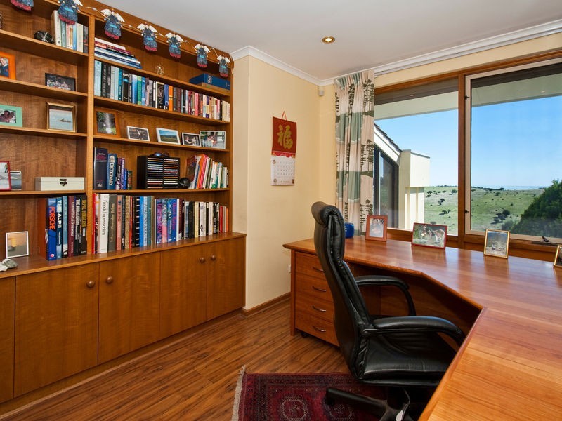 92 Perry Barr Road, Hallett Cove SA 5158