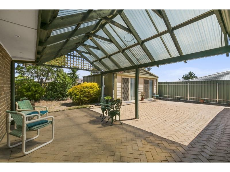 40 Knox Drive, Woodcroft SA 5162