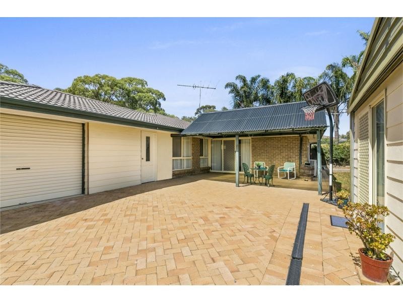 40 Knox Drive, Woodcroft SA 5162