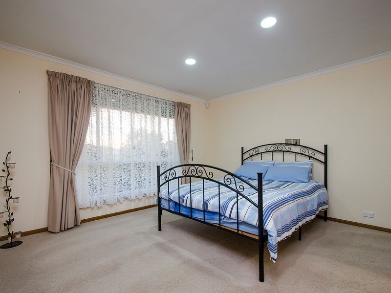 26 Siegersdorf Crescent, Old Reynella SA 5161