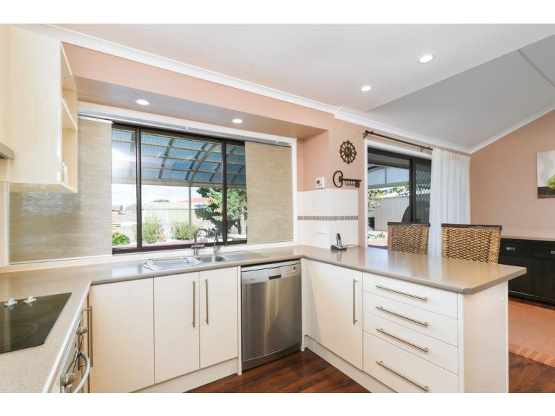 36 French Crescent, Trott Park SA 5158