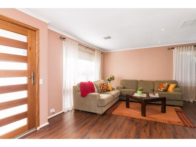 36 French Crescent, Trott Park SA 5158