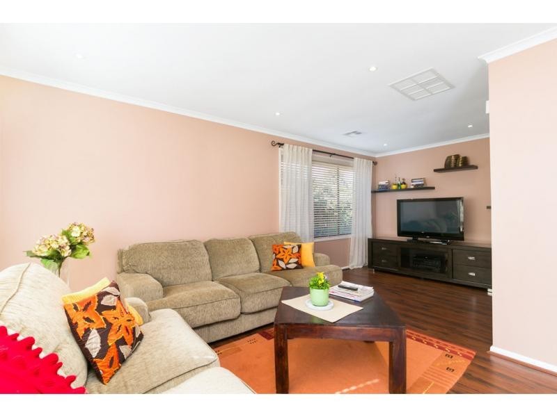 36 French Crescent, Trott Park SA 5158