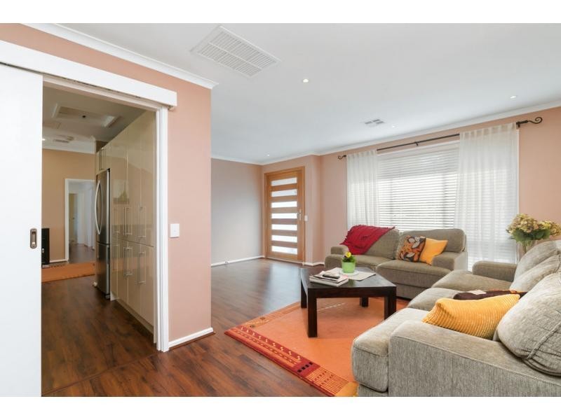 36 French Crescent, Trott Park SA 5158