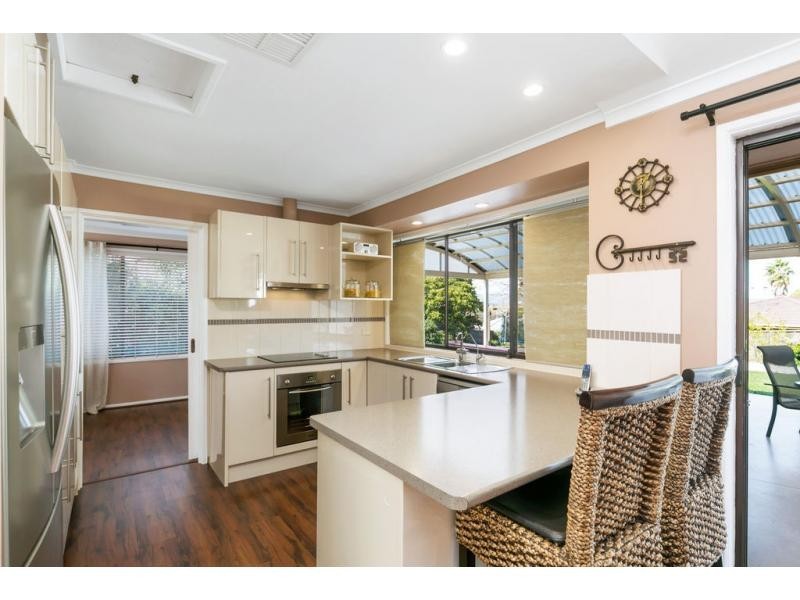 36 French Crescent, Trott Park SA 5158